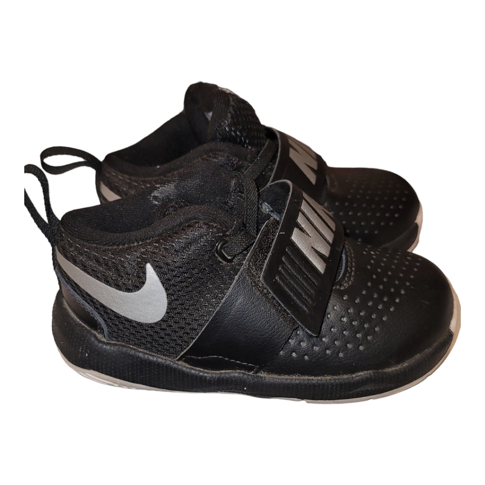 Nike Toddler Shoes sz 8c Team Hustle Black